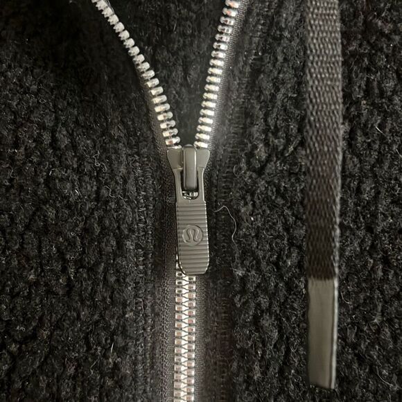 ✨Lululemon So Sherpa Hooded Black Sz Medium Jacket✨ - Picture 8 of 8